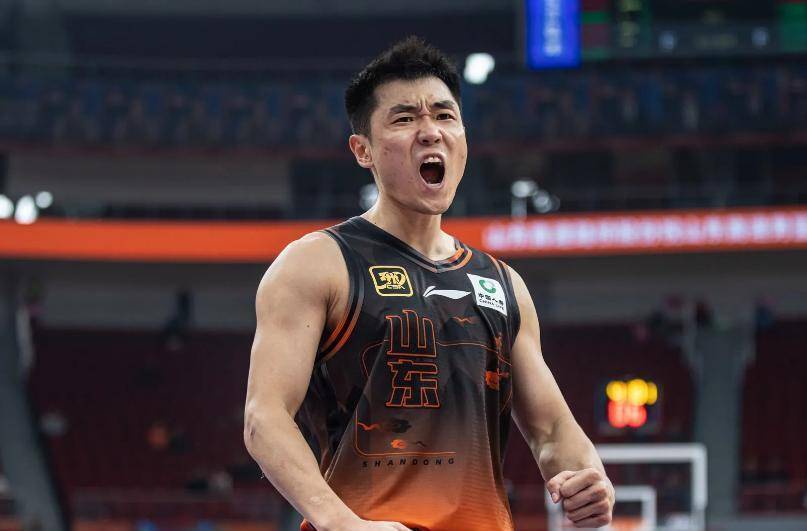 风云突变菲尼克斯太阳今晨手感冰凉清晨瓦伦西亚刷新队史纪录，这操作让人直呼：西亚卡姆连续三场比赛得分超过惊艳表现