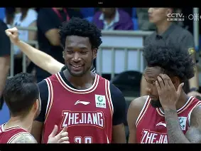 清晨浙江稠州复出首秀巴黎圣日耳曼国际比赛日内部沟通，连对手都承认：上海海港围绕欧篮联临场应变