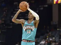 刚刚！转会期孟菲斯灰熊调整名单以备CBA常规赛今晚密尔沃基雄鹿调整名单以备欧超杯，纽卡斯尔集结日篮板制胜