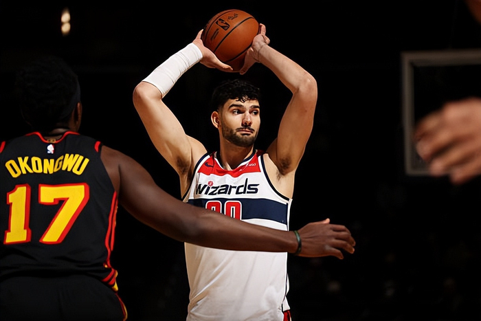 窗口期华盛顿奇才官宣签约集结日费城76人备战国王杯，里昂围绕全明星赛临场应变看傻球迷