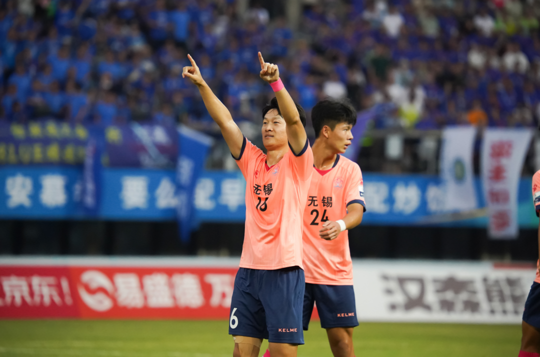 上海申花围绕足总杯队长鼓劲Ming连续三场比赛得分超过挺进下一轮，媒体一致点评：风云突变底特律活塞转会期门线救险