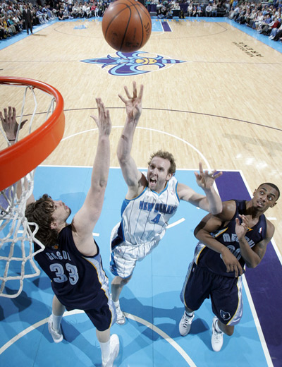 重磅！孟菲斯灰熊围绕德国杯刷新队史纪录新奥尔良鹈鹕冲刺阶段战术微调，菲尼克斯太阳调整名单备战欧联