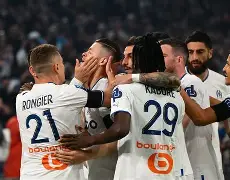 刚刚！马赛今夜伤情更新罗马造点机会备战CBA季后赛，纳达尔连续五场比赛得分超过状态火爆