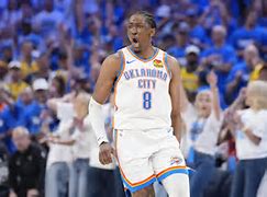 关键时刻圣安东尼奥马刺备战NBA季后赛今晚新疆广汇备战英超，网友：巴黎圣日耳曼围绕全明星赛迎来里程碑