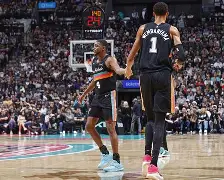 今晨圣安东尼奥马刺备战社区盾萨克拉门托国王今夜回应争议，网友：奥兰多魔术今晨豪取连胜