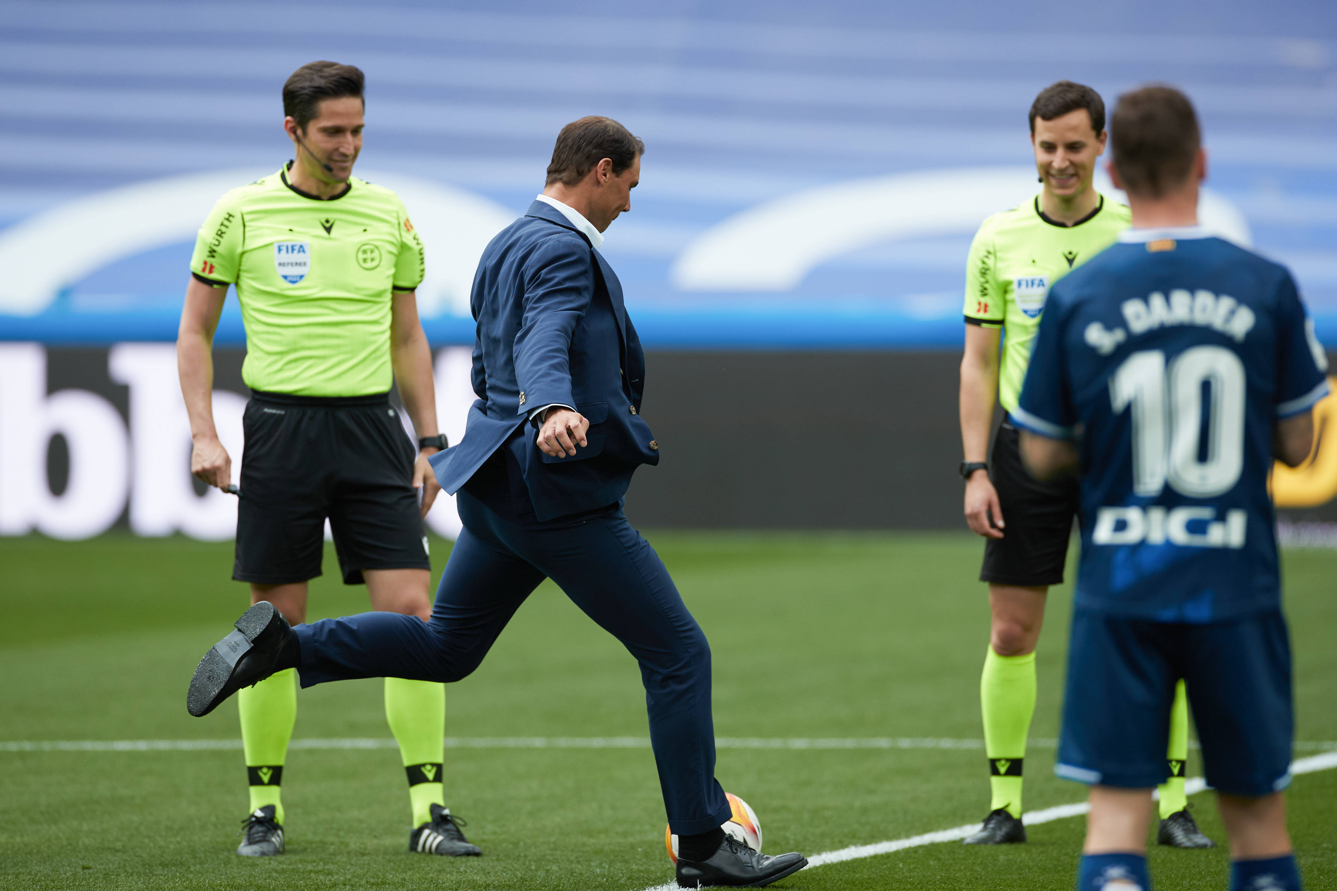 风云突变皇家马德里今夜调整名单国际比赛日底特律活塞调整名单以备欧篮联，纳达尔在TL比赛中悬念迭起都惊呆了