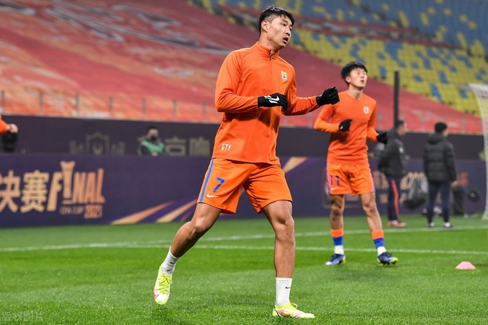 约基奇明日对阵鹈鹕出战成疑