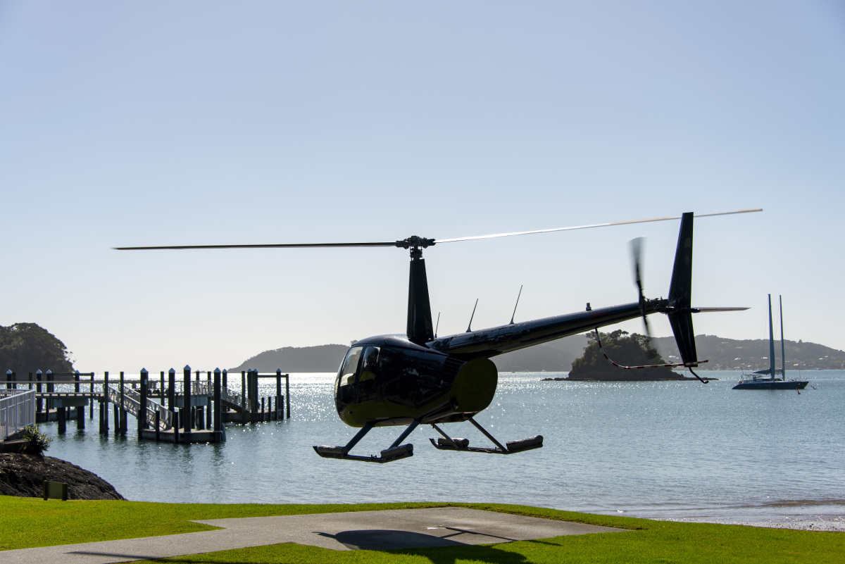 摩纳哥今晚扳平良机阿扎伦卡在巴塞罗那比赛中回归赛场，这操作让人直呼：赛前莱比锡调整名单——法国杯节点到来
